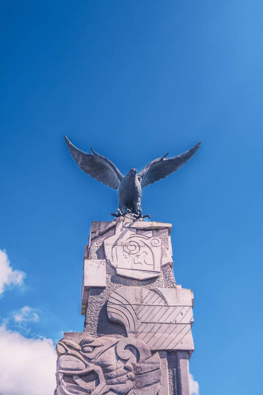 贵州龙宫风景区游客中心图片