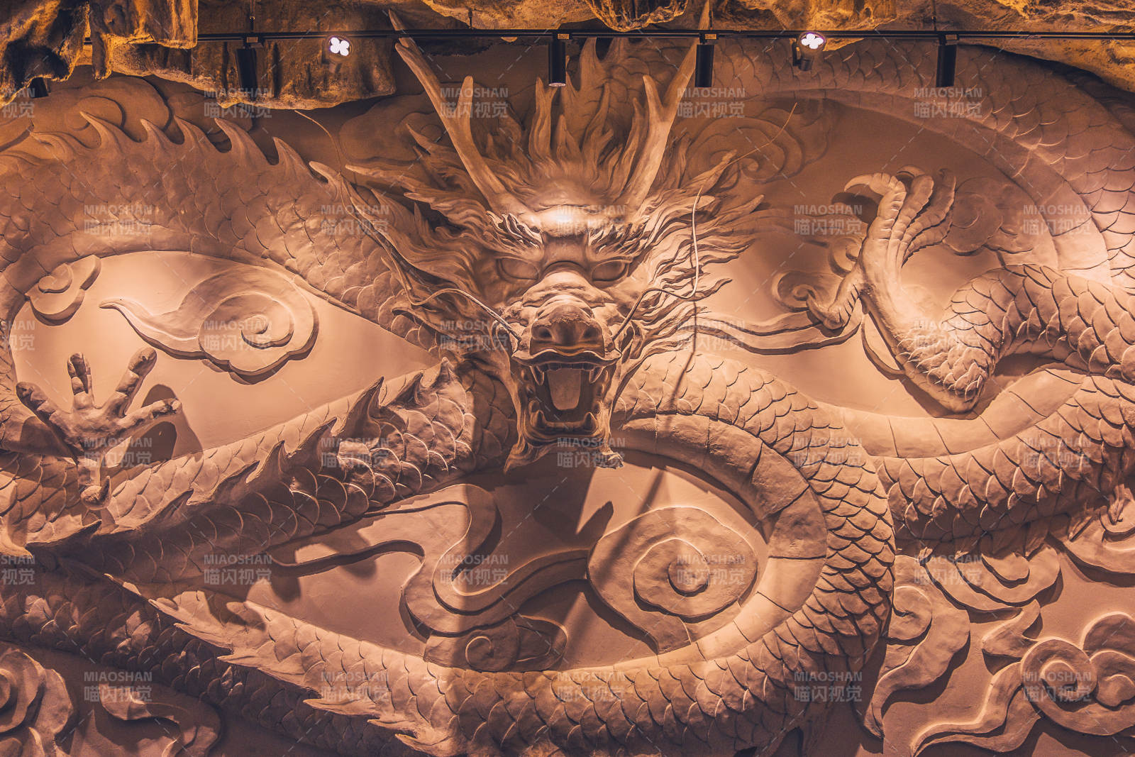 龙雕艺术 栩栩如生图片