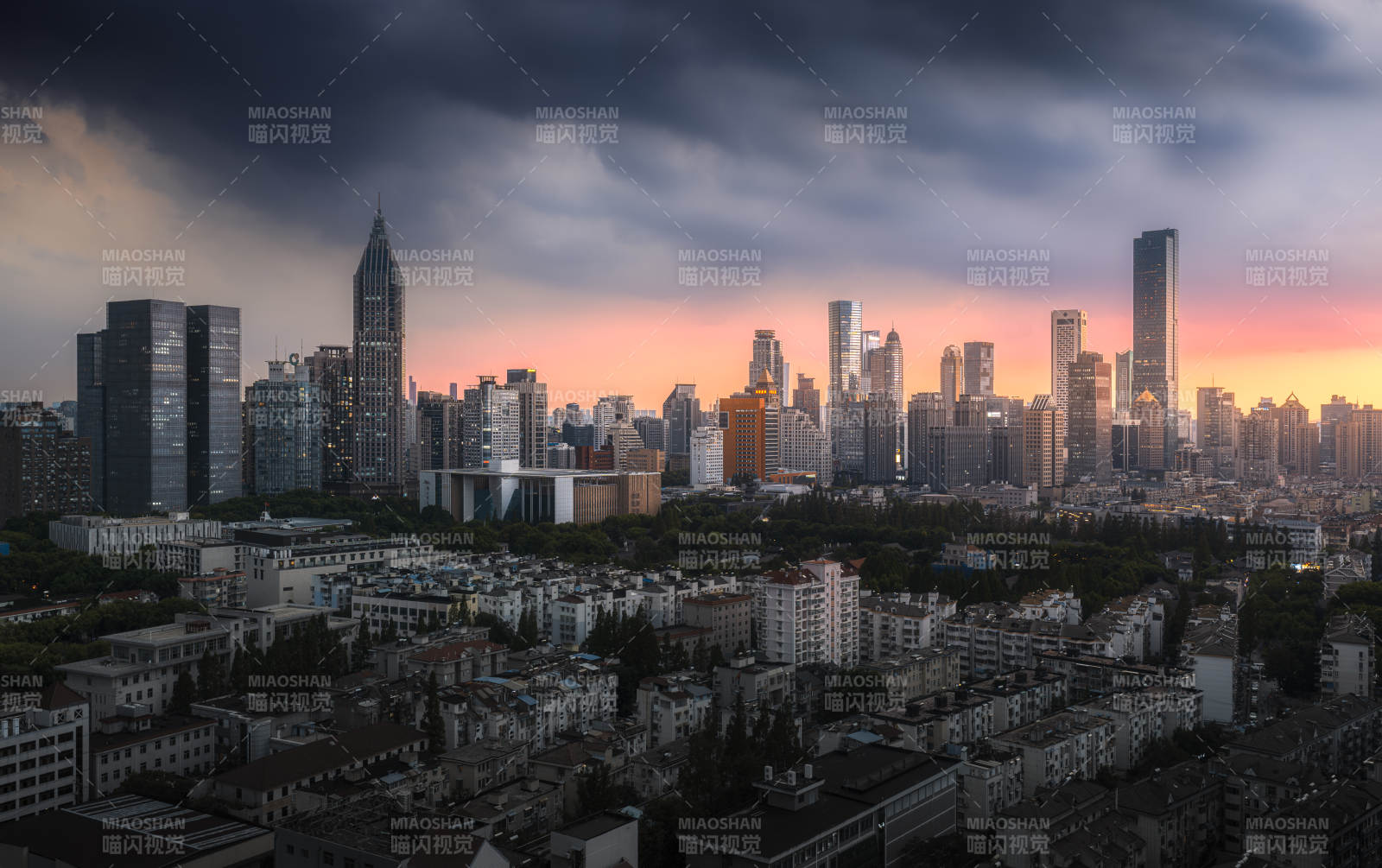 南京新街口图片