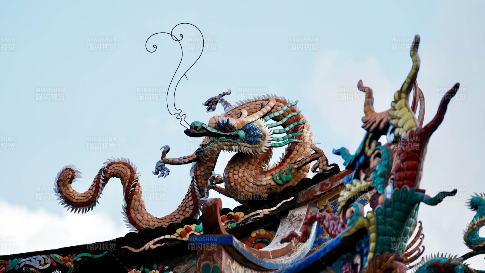 泉州天后宫龙腾庙宇之巅图片