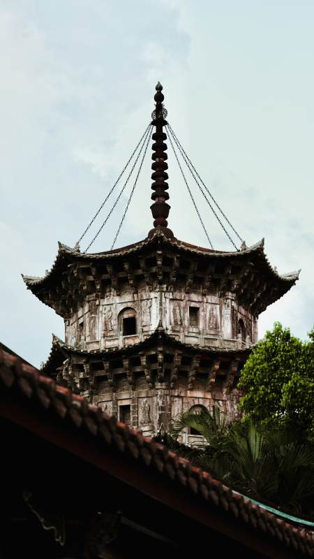 泉州开元寺古塔巍峨图片