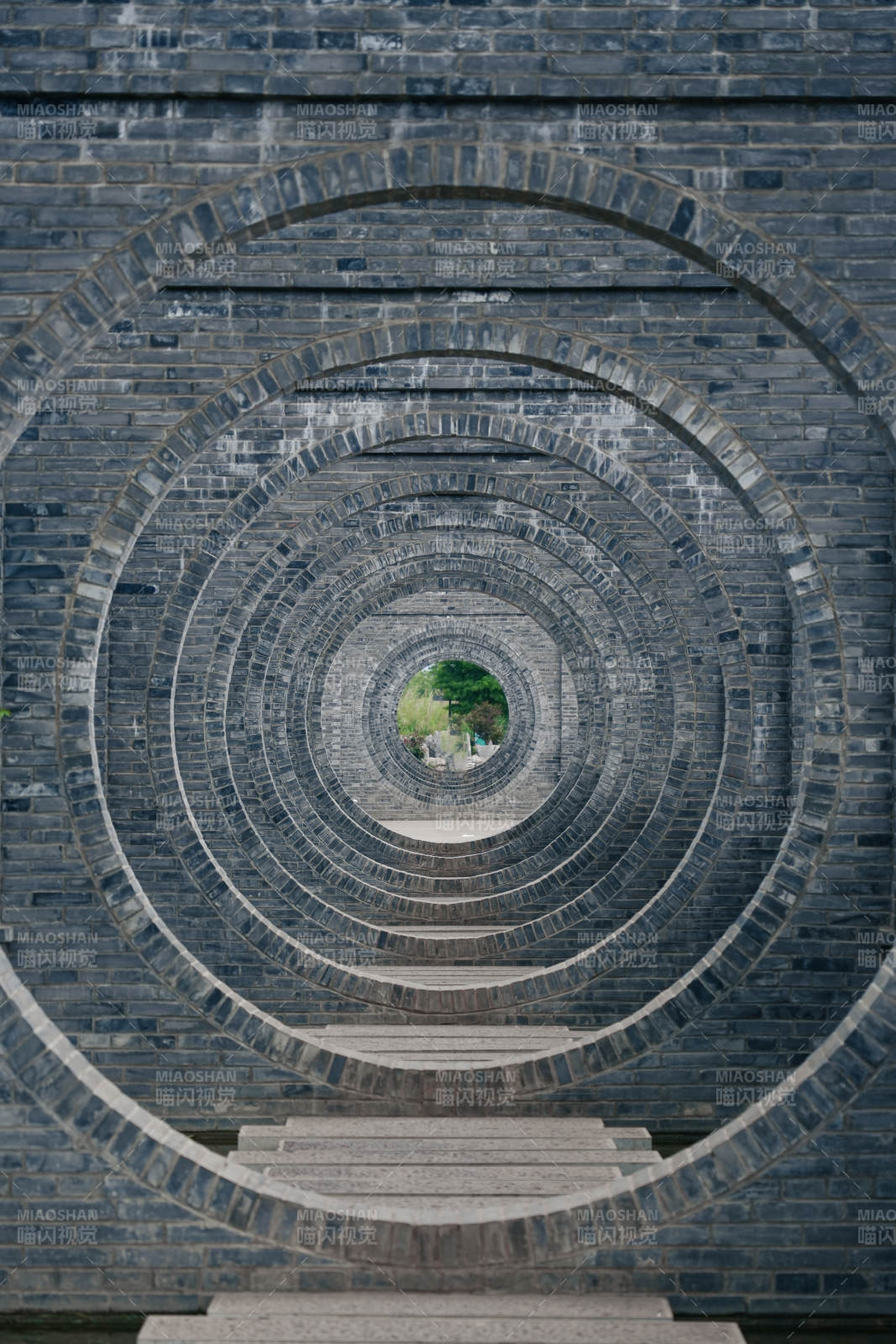 大观楼庾园重九圆环图片