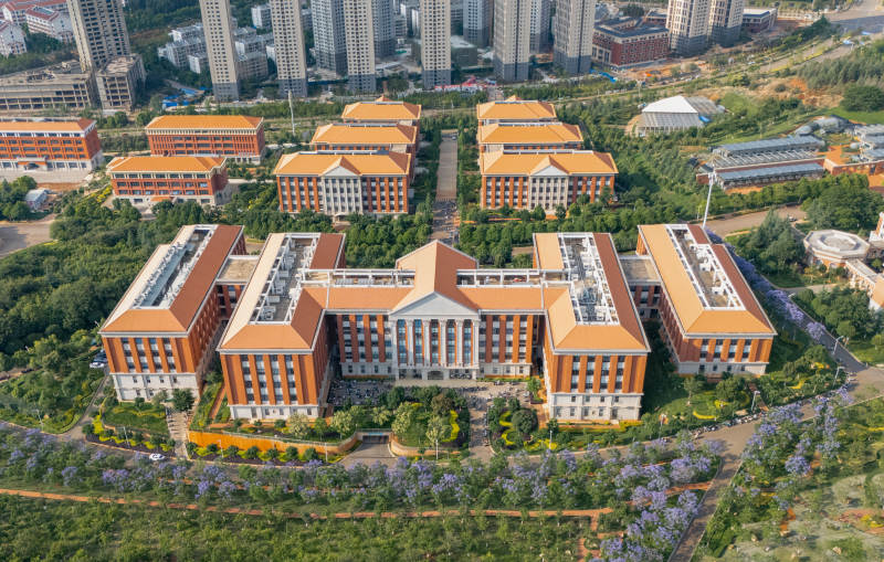 云南大学校园俯瞰图图片