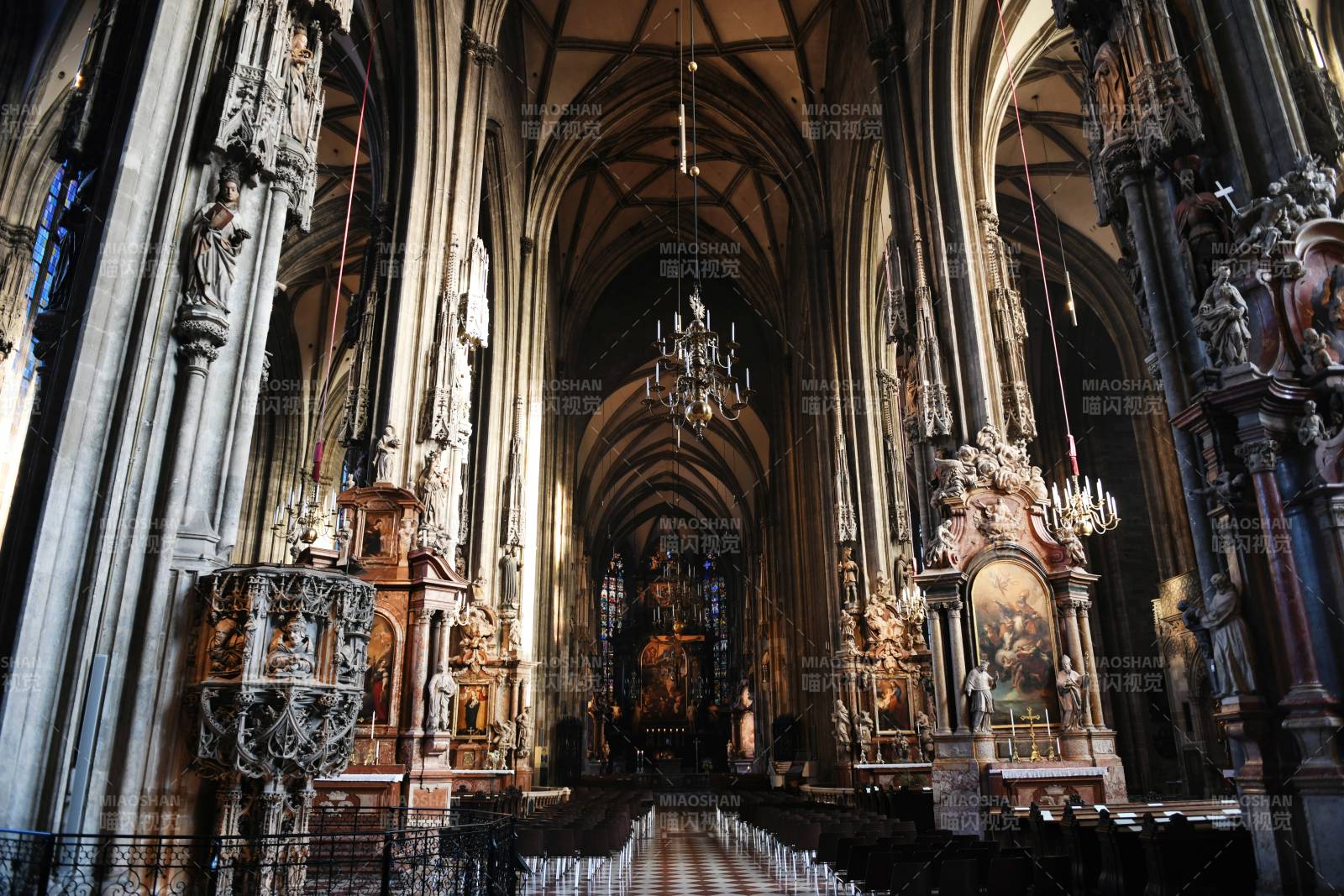 维也纳圣斯蒂芬大教堂图片