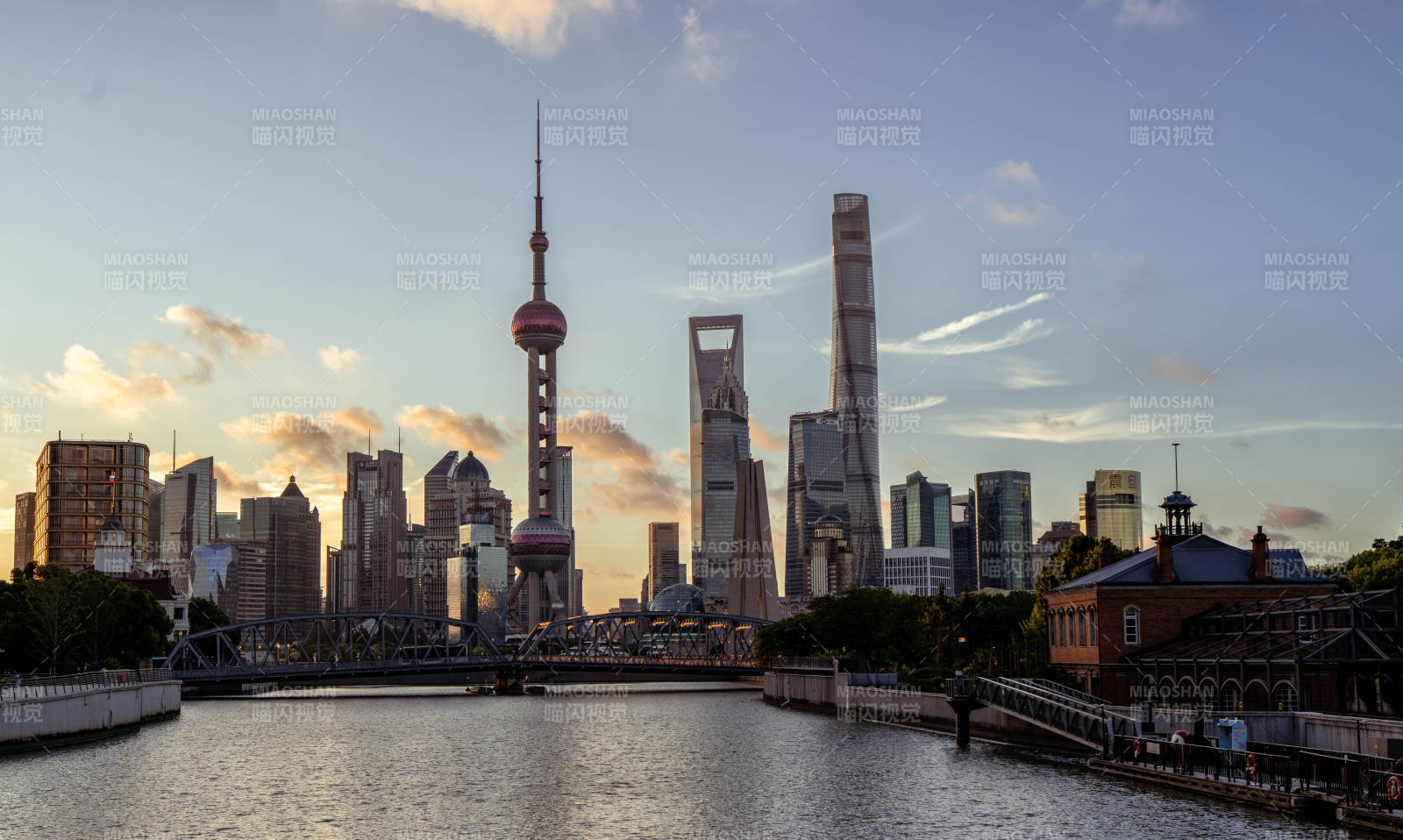 上海陆家嘴天际线图片