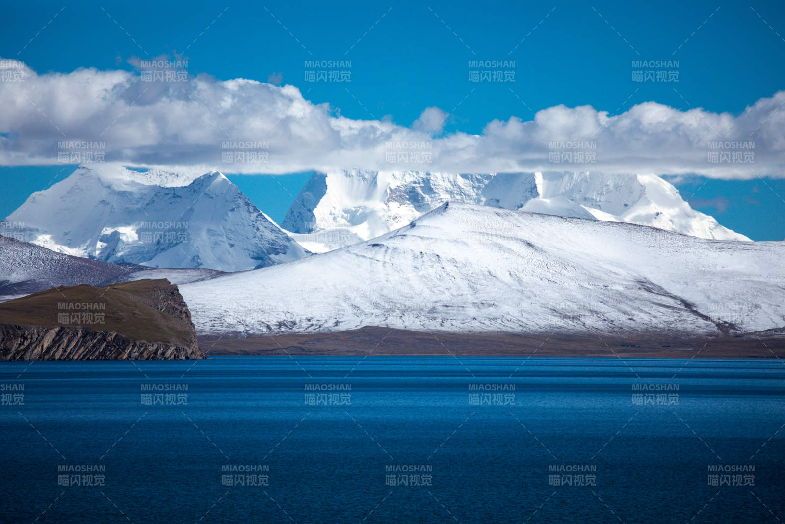 中国西藏纳木措湖图片