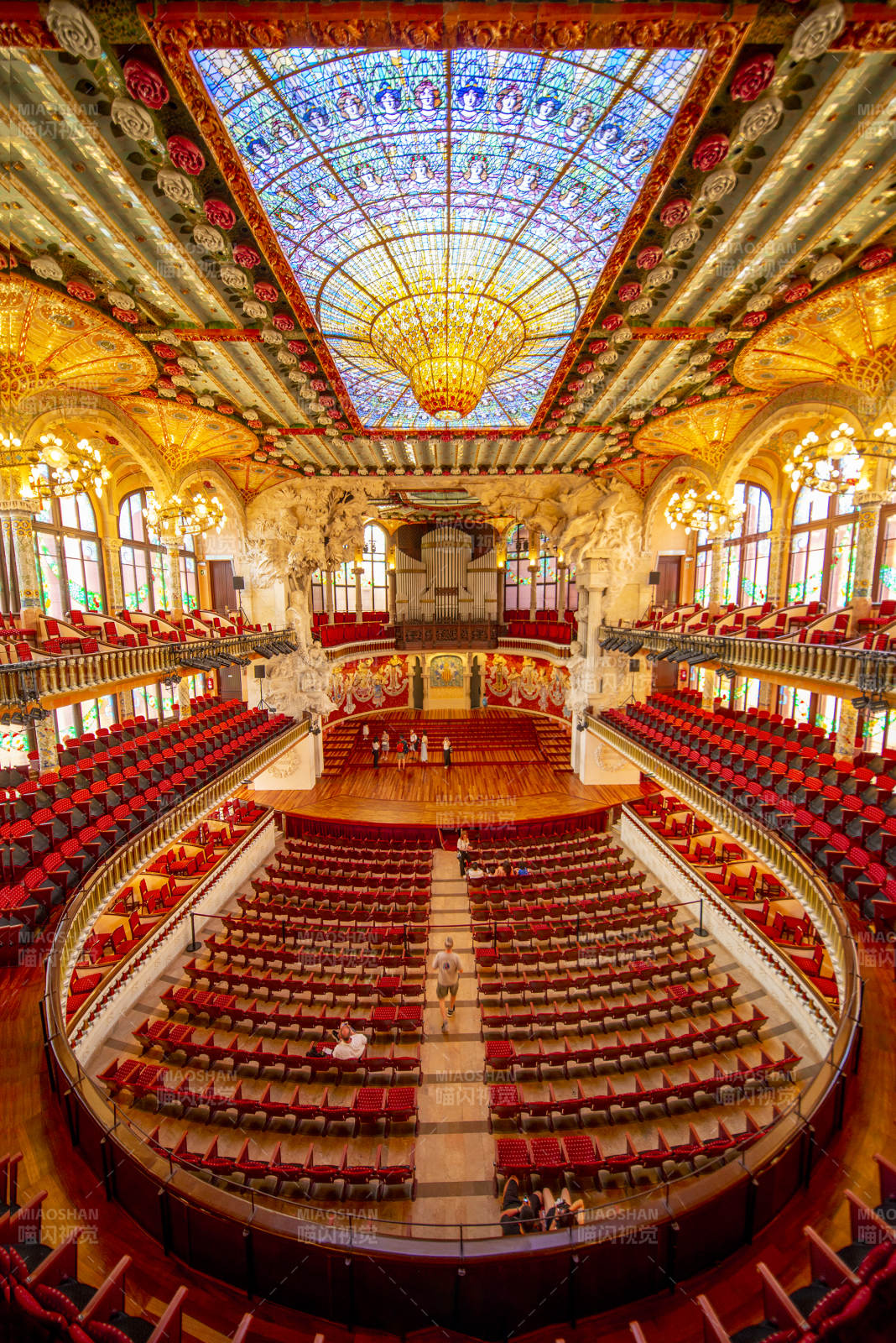 加泰罗尼亚音乐宫内部全景图片