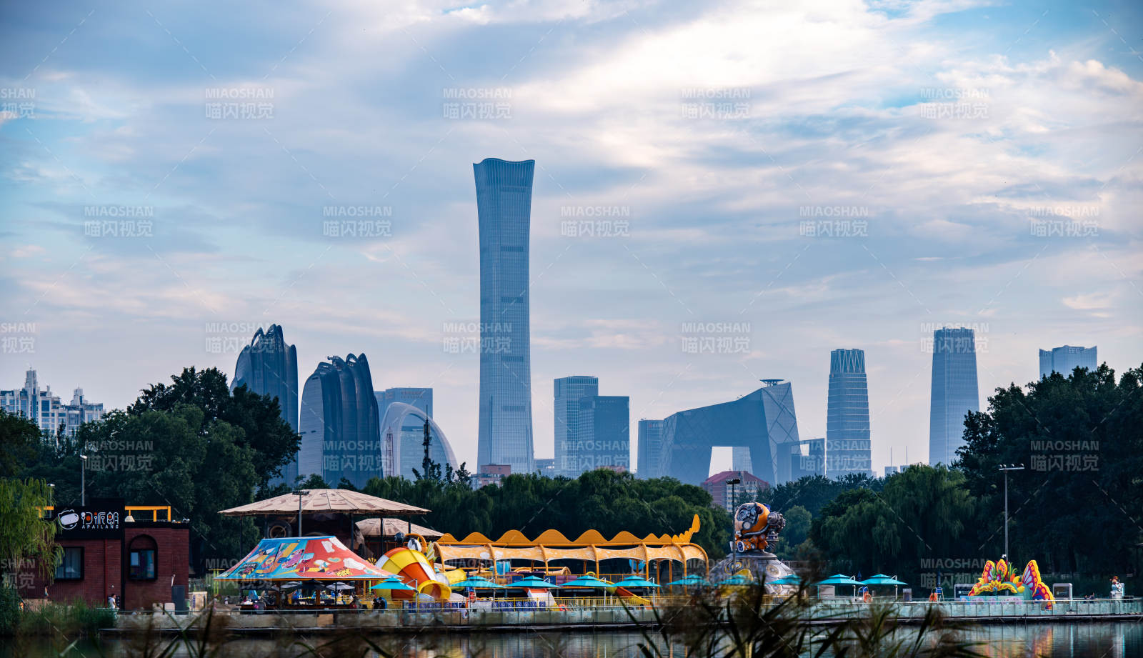 北京CBD合影图片