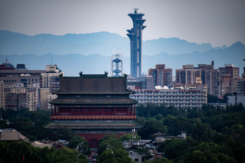 北京中轴线上最高建筑—奥运钉子塔图片