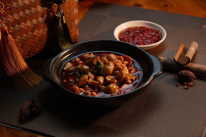 江油肥肠 烧菜 小碗菜 川菜 香辣诱人图片