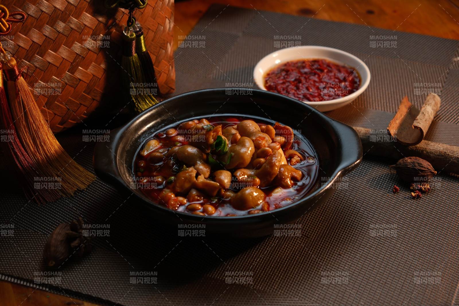 江油肥肠 烧菜 小碗菜 川菜 香辣诱人图片