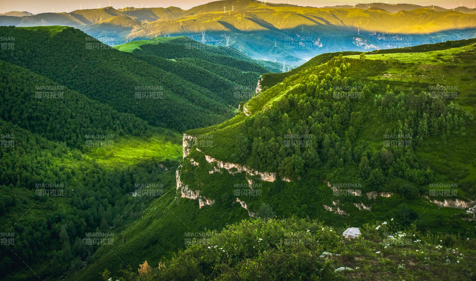 蔚县西刑岭青山叠翠 云海缭绕图片