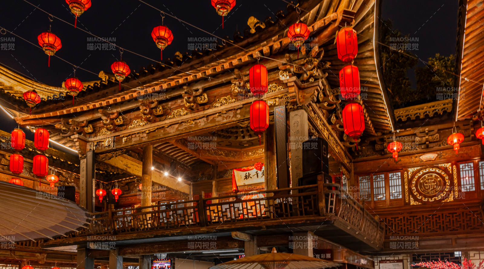 浙江会馆红灯映照辉煌图片