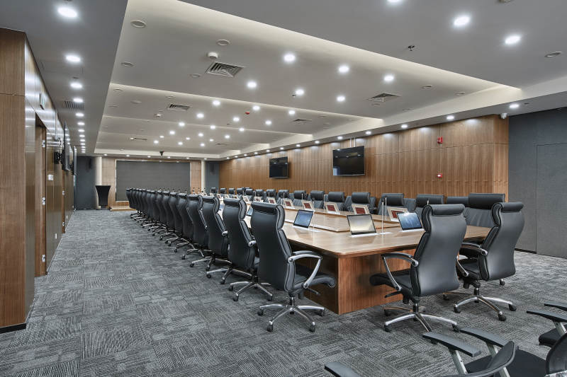 现代会议室布局设计图片