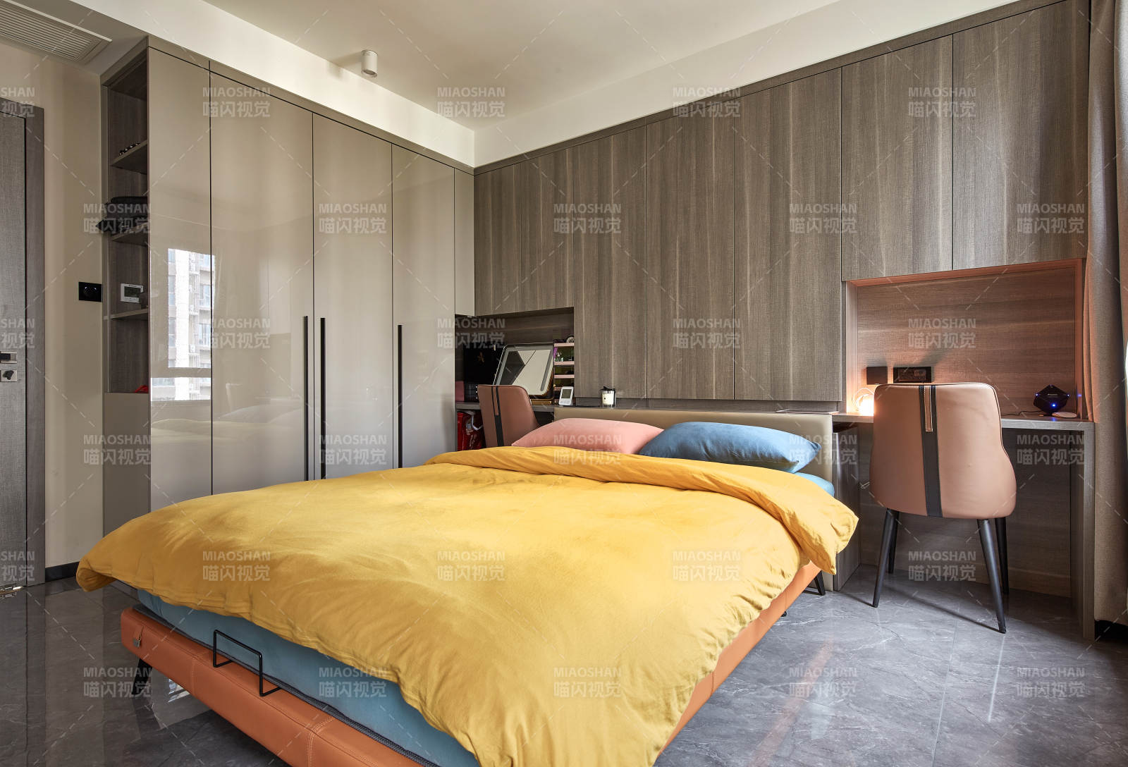 现代简约卧室设计图片