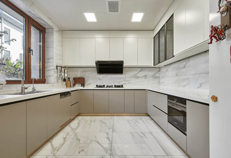 现代简约厨房设计图片