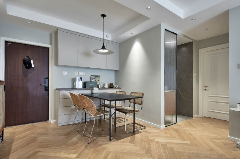 现代简约厨房与客厅设计图片