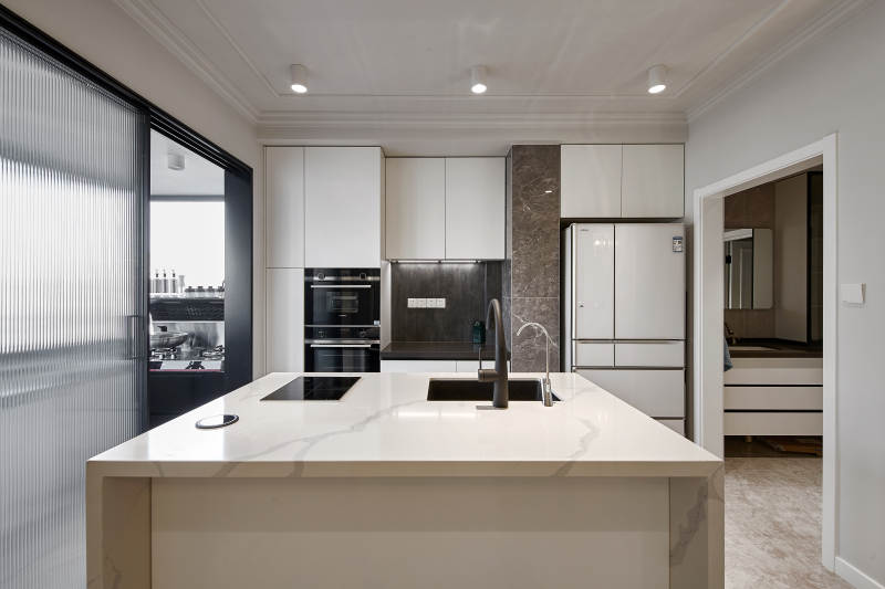 现代简约厨房设计图片