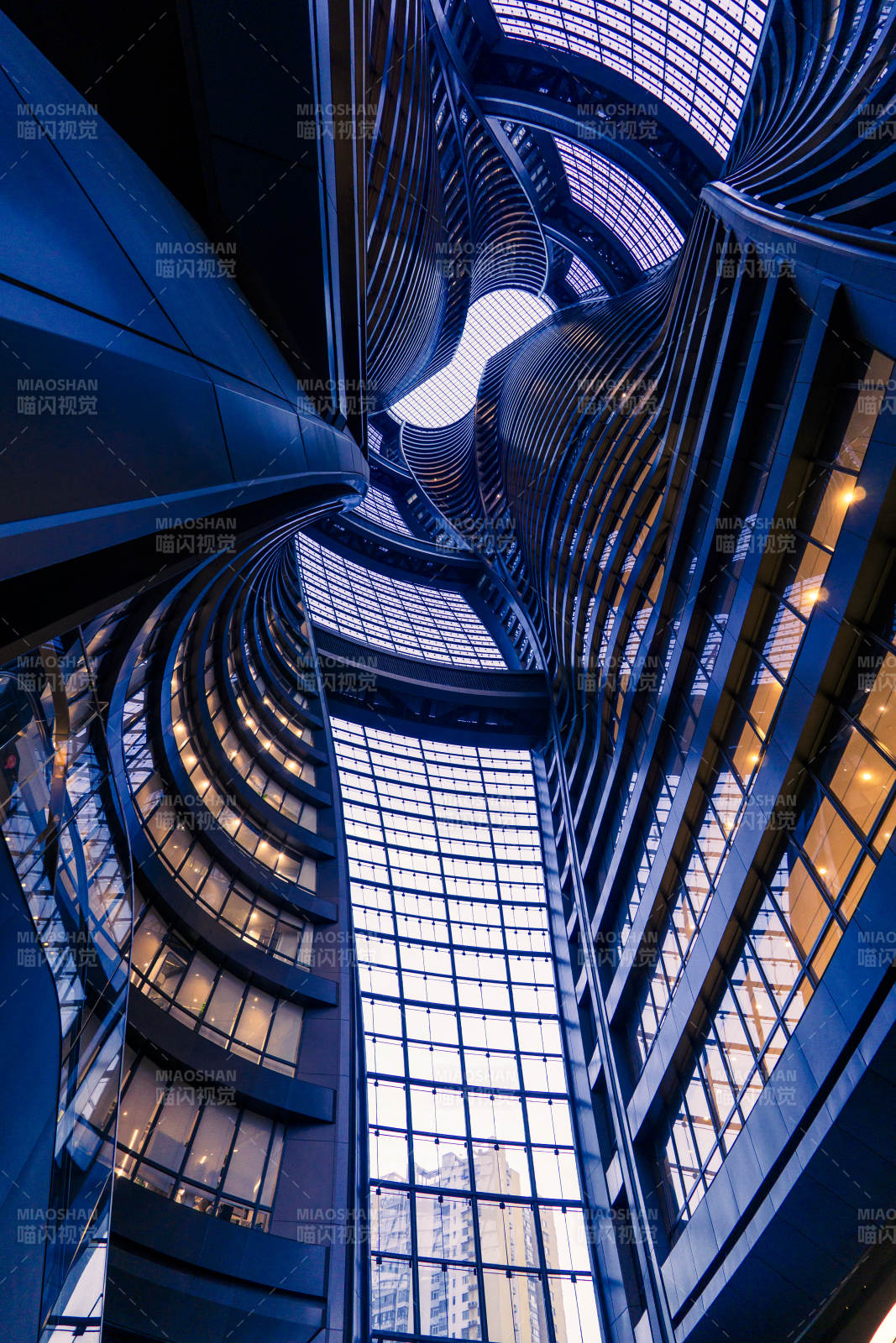 现代建筑的螺旋之美--北京丽泽soho图片