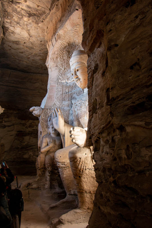 山西云冈石窟大佛雕像图片