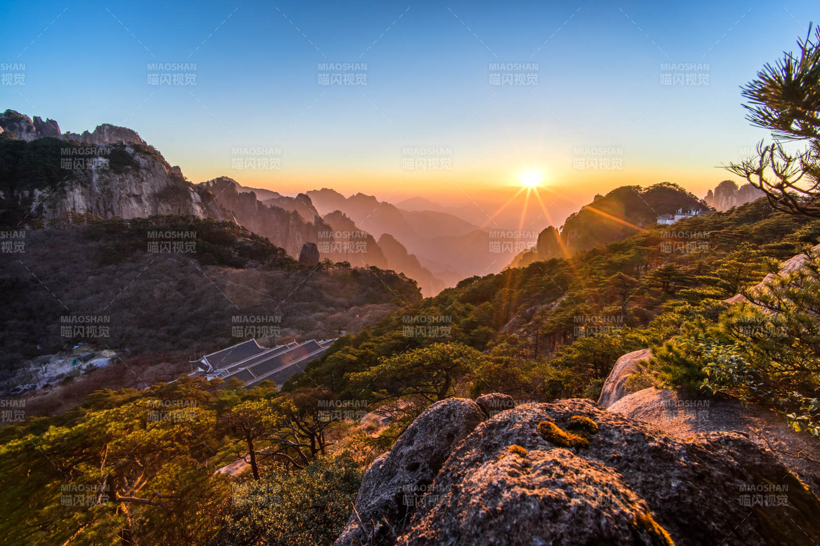 黄山丹霞峰日落图片