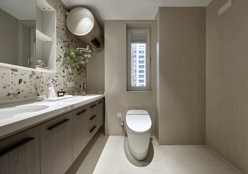 现代简约卫生间设计图片