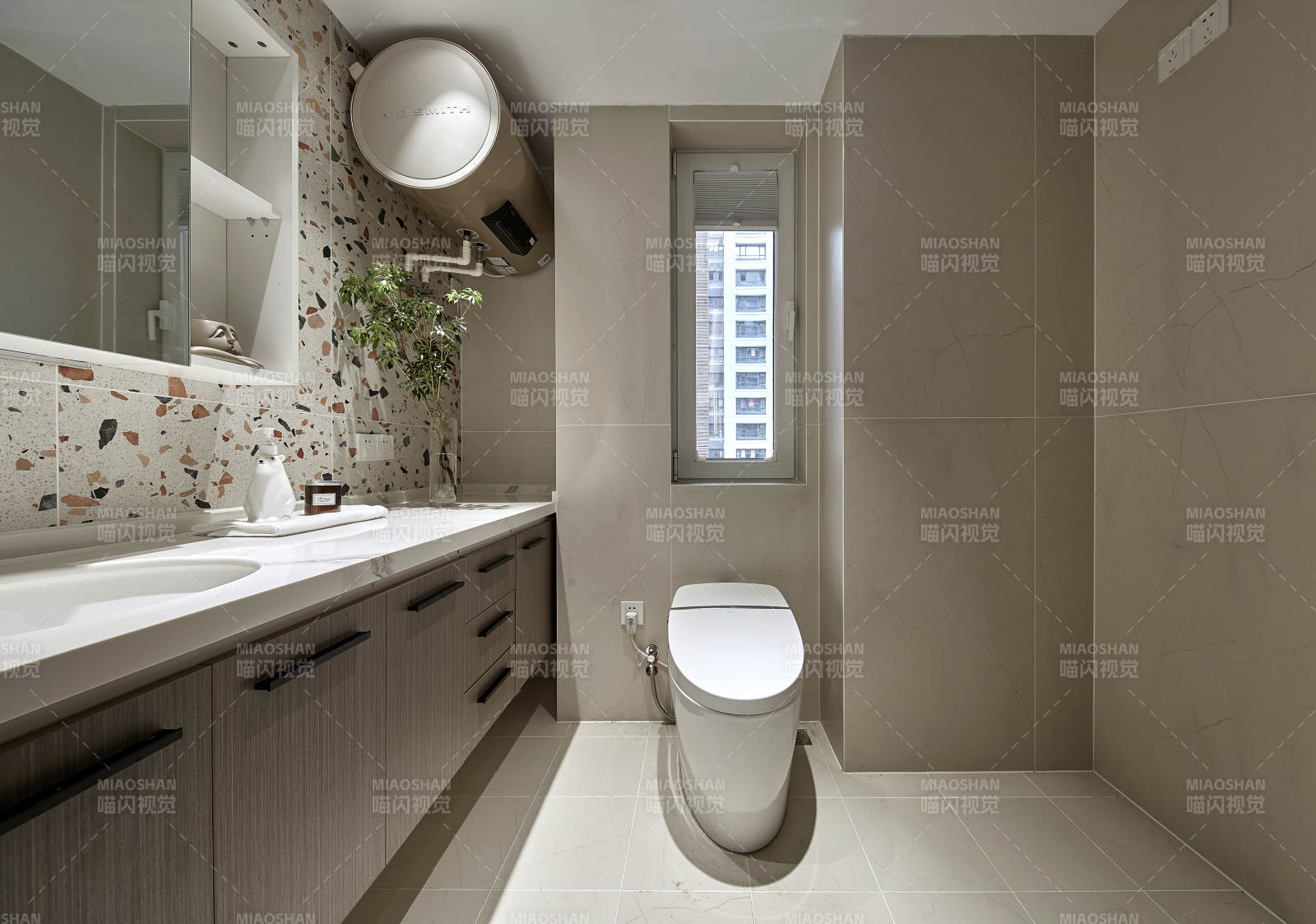 现代简约卫生间设计图片