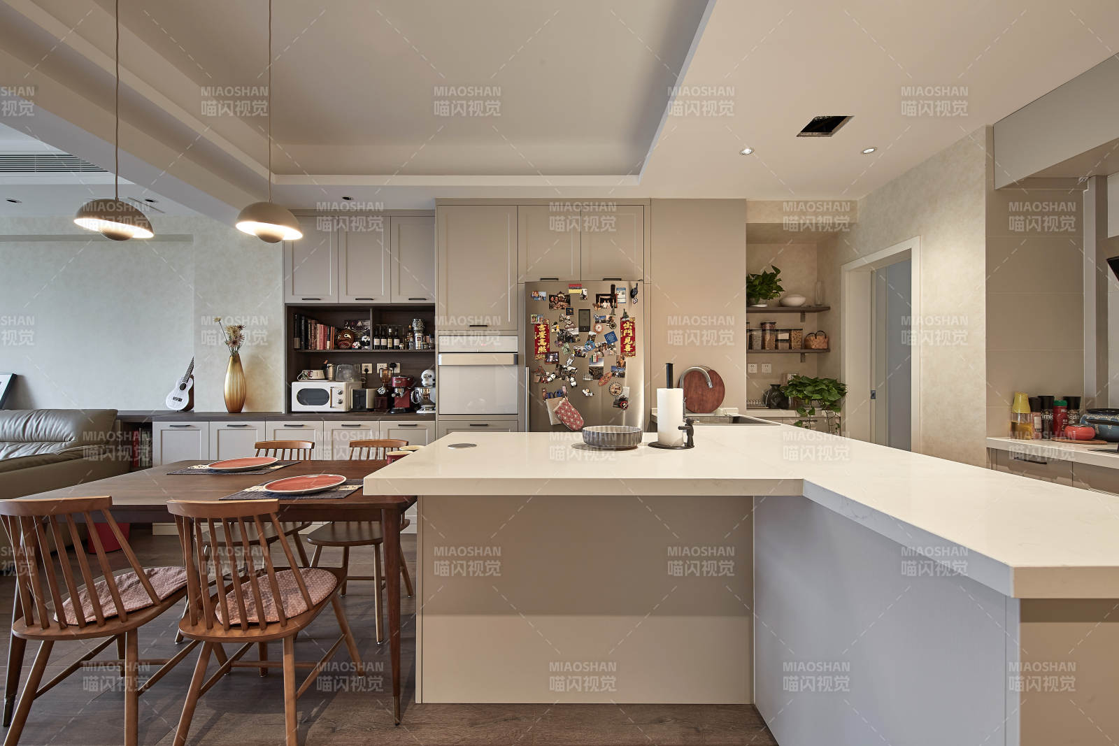 现代简约厨房设计图片