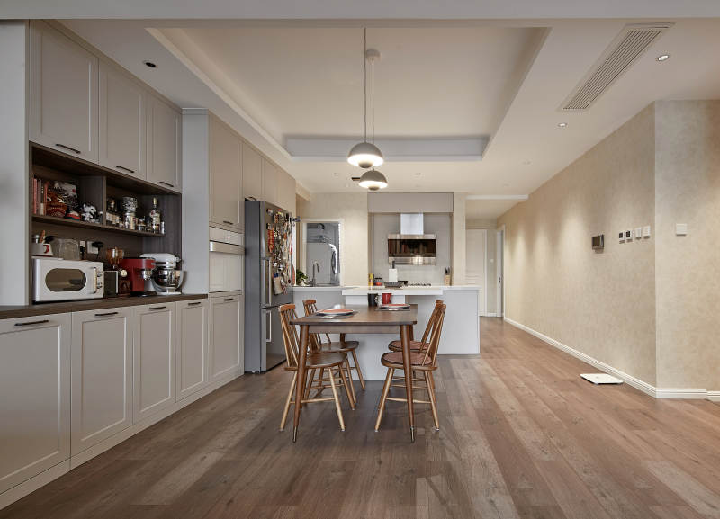 现代简约厨房与餐厅设计图片