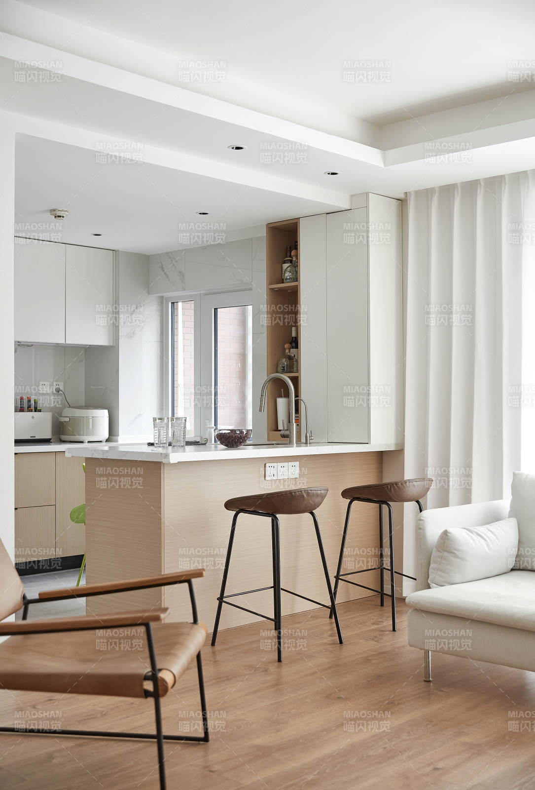 现代简约厨房客厅设计图片