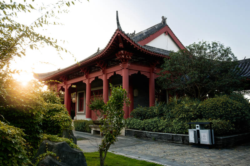 贵港园博园——古亭幽静 夕阳映辉图片