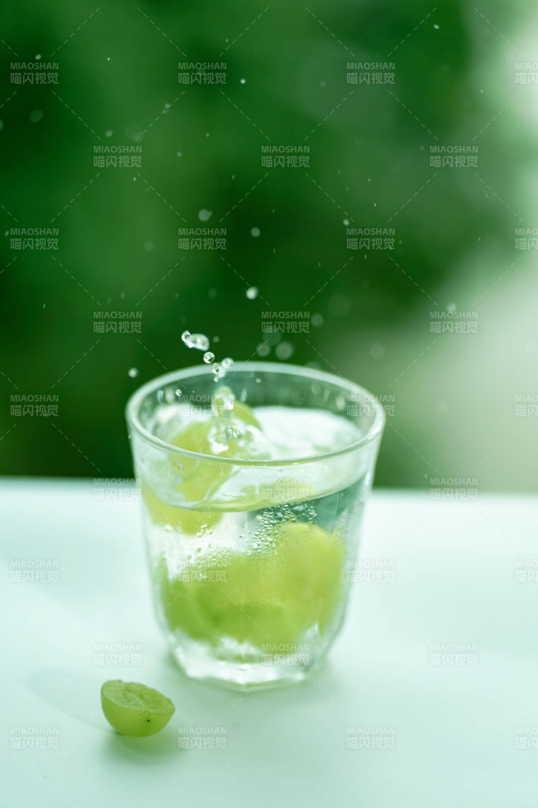 青提入水 清新一夏图片