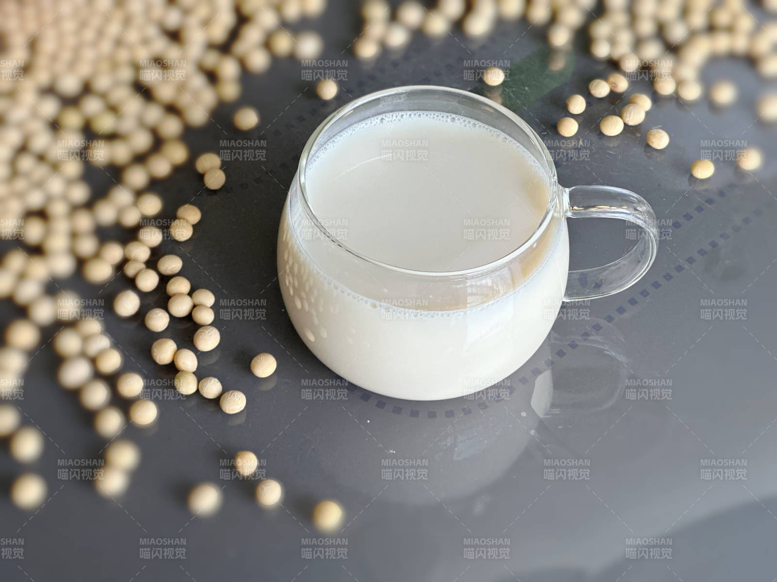 豆浆与大豆的完美结合图片