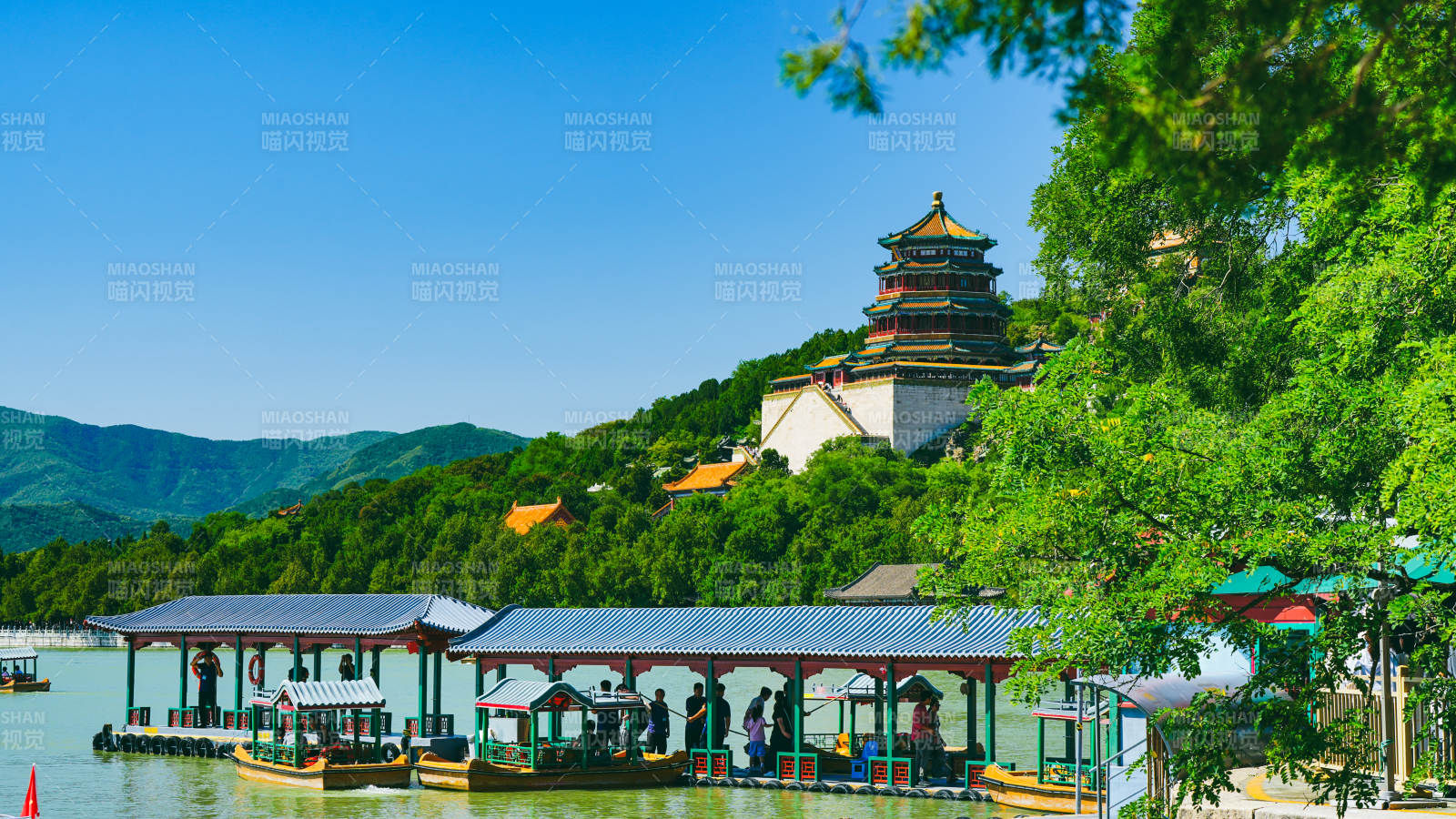 颐和园湖畔风光图片