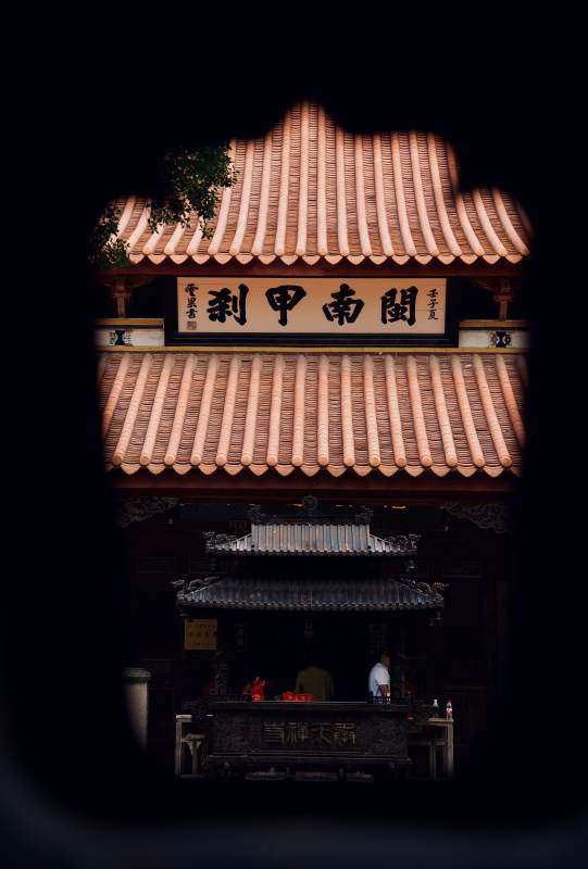 泉州古寺幽静 香火袅袅图片