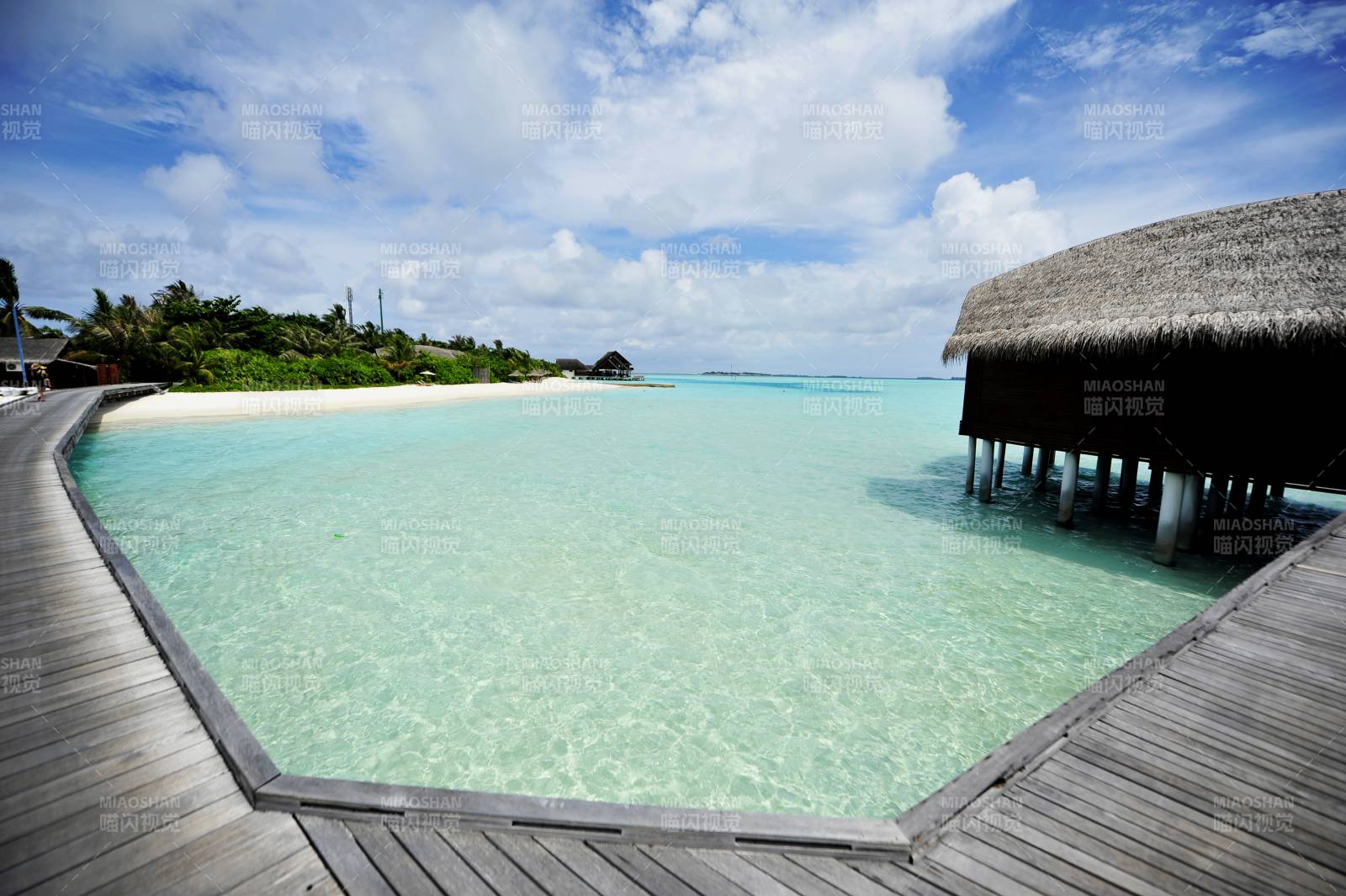 马尔代夫热带海岛度假胜地图片