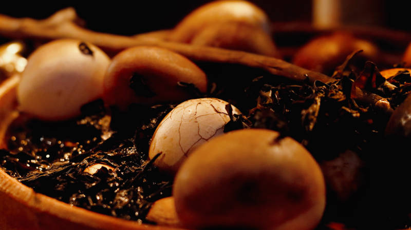 茶叶蛋与香料的完美结合图片