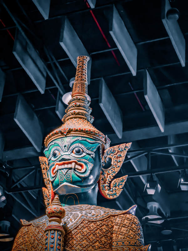 世博博物馆中泰国神像的华丽与威严图片