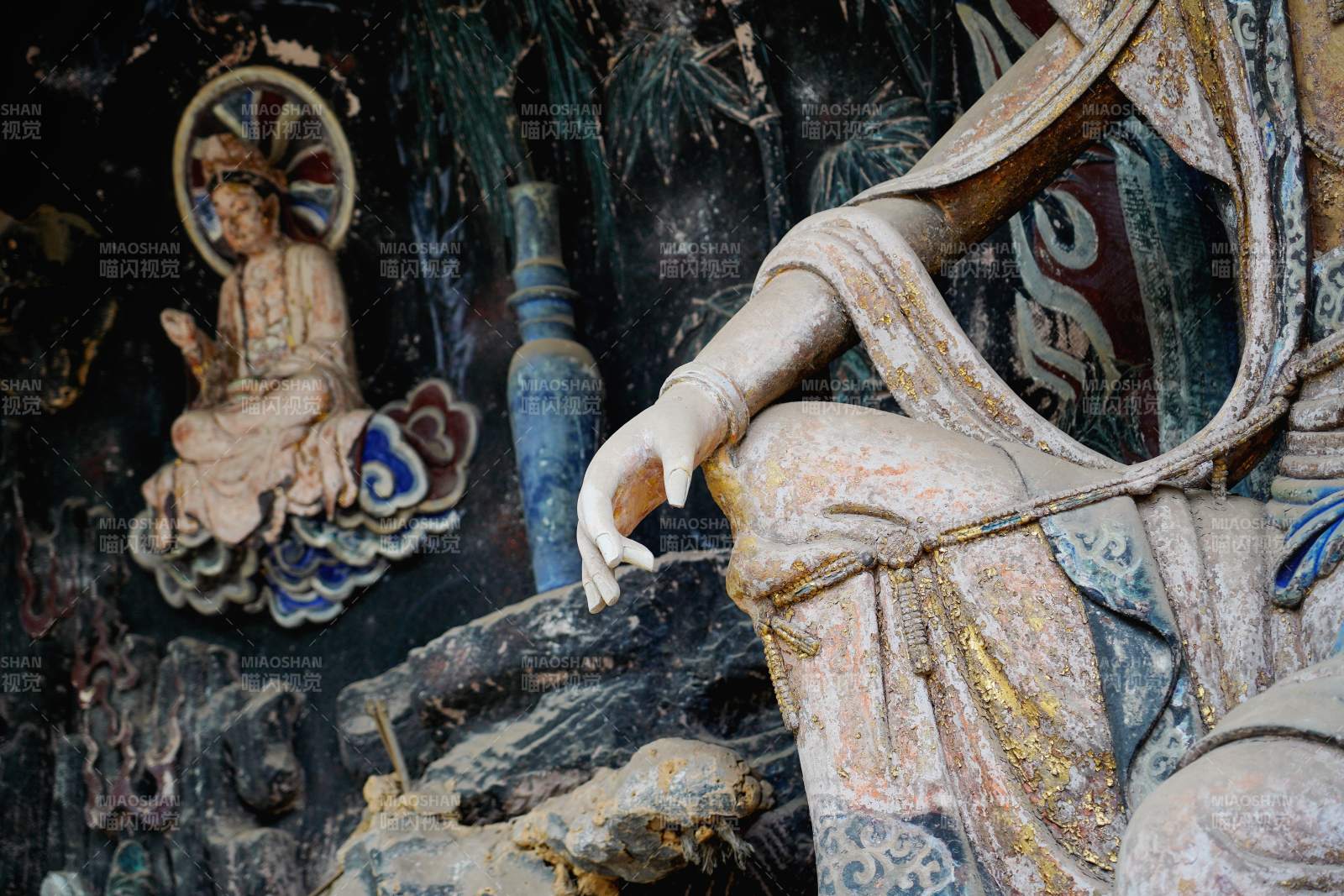 安岳毗卢洞紫竹观音手部特写图片
