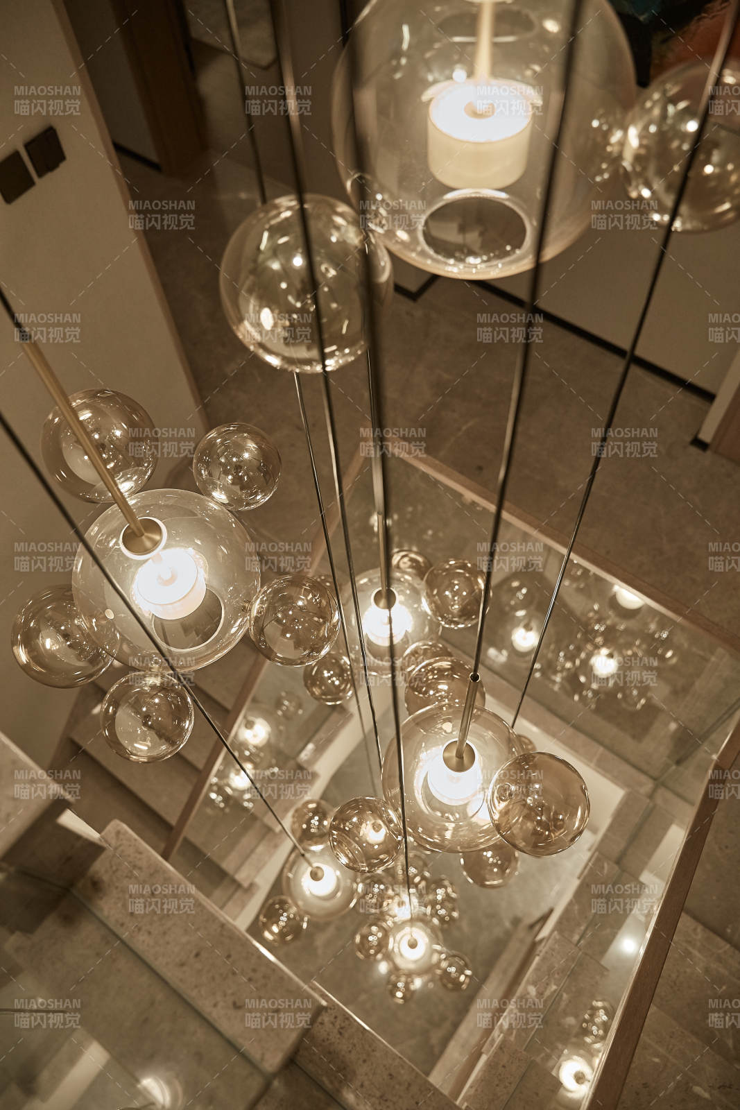 现代吊灯设计展示图片