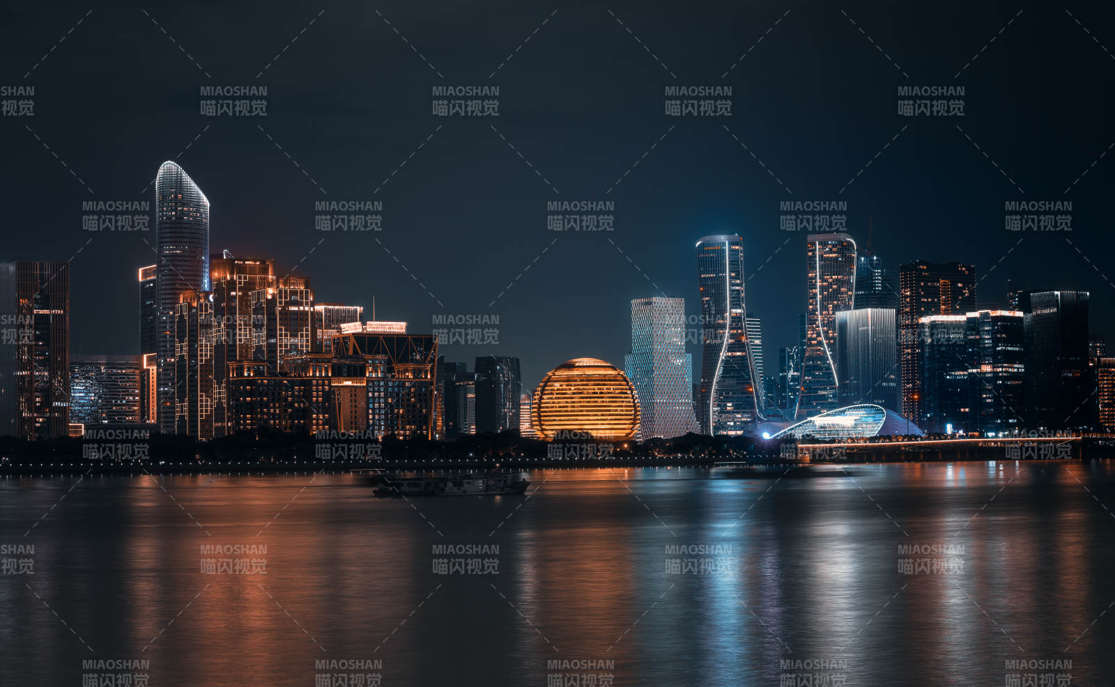 杭州钱塘江CBD夜景图片