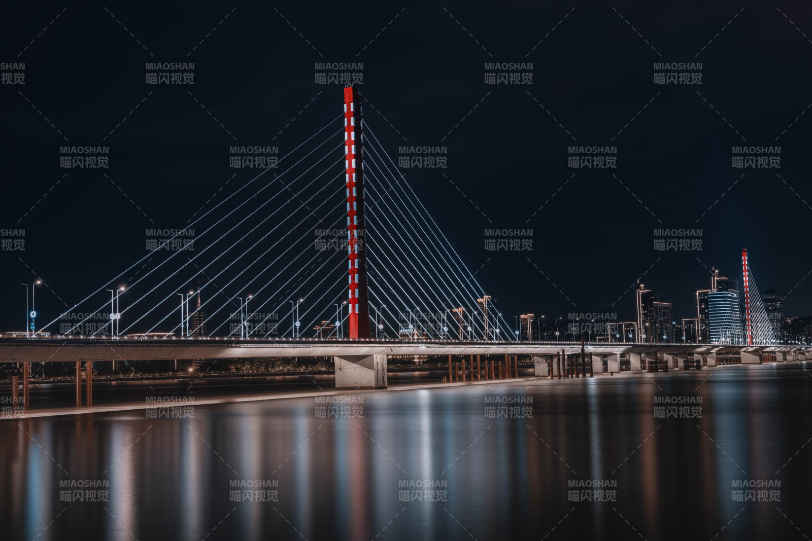 杭州钱塘江西兴大桥夜景图片