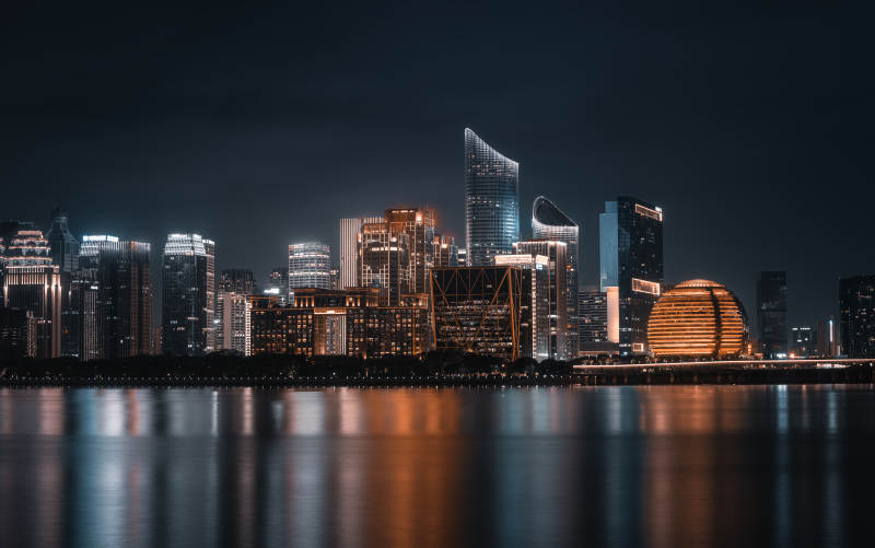 夜幕下的钱江新城夜景图片