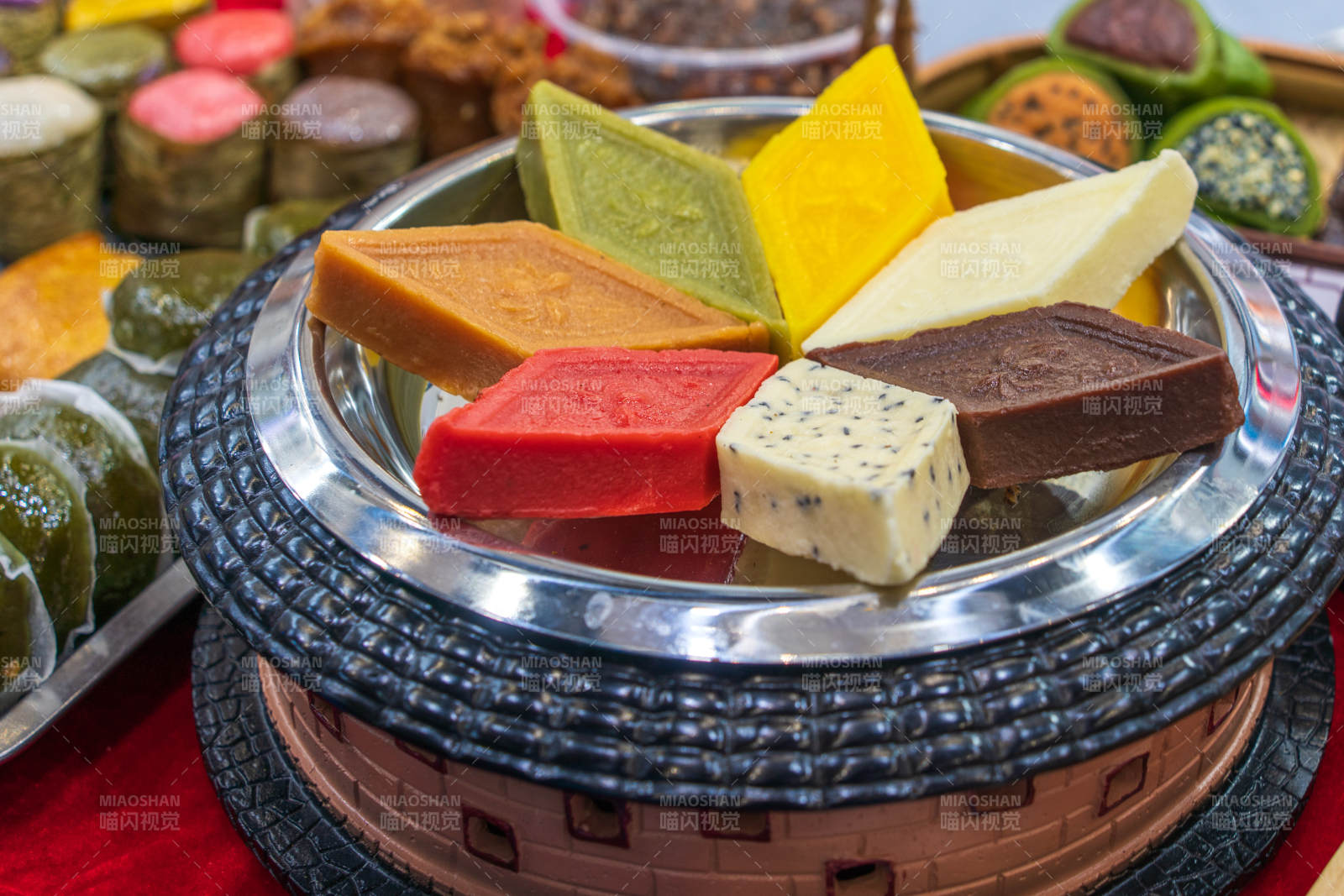 梅州大埔客家非遗美食七彩印子粄图片