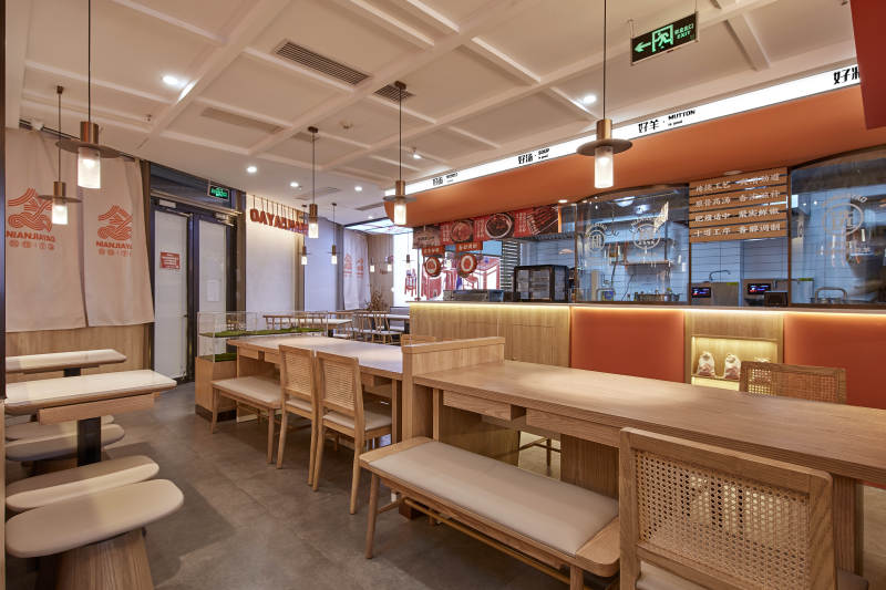 温馨日式餐厅内部图片