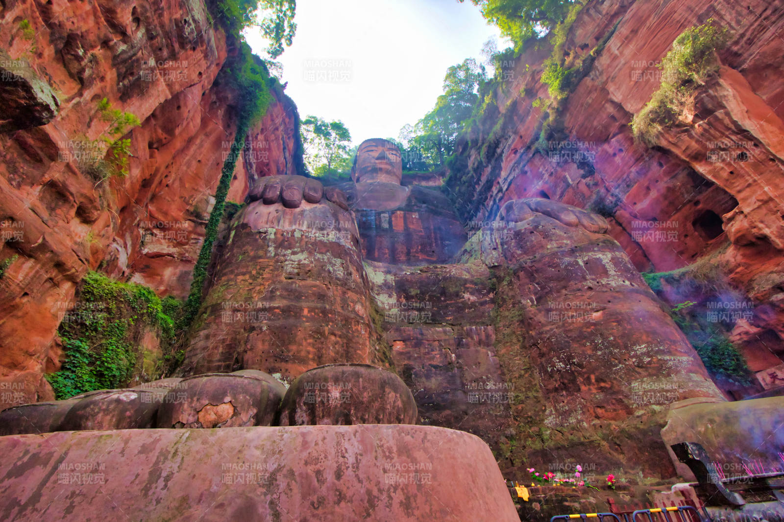 四川乐山大佛图片