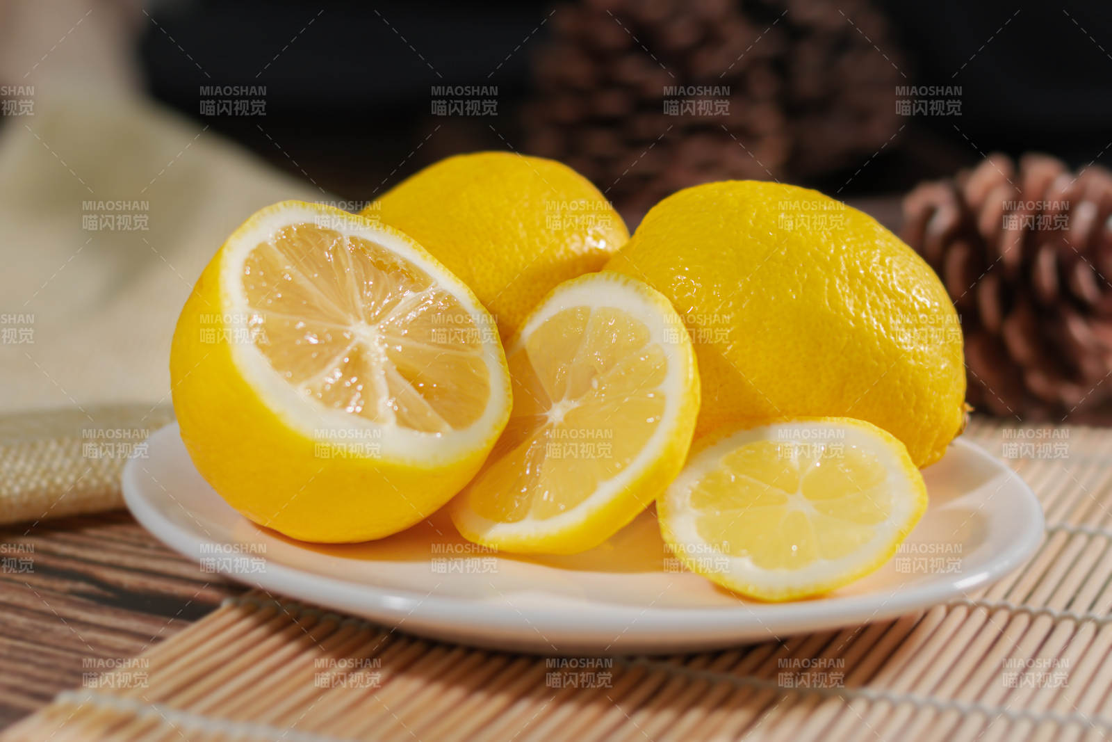 柠檬切片摆盘图片