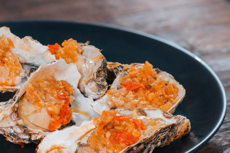 蒜蓉烤生蚝图片