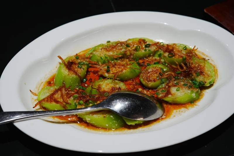 丝瓜配酱汁图片