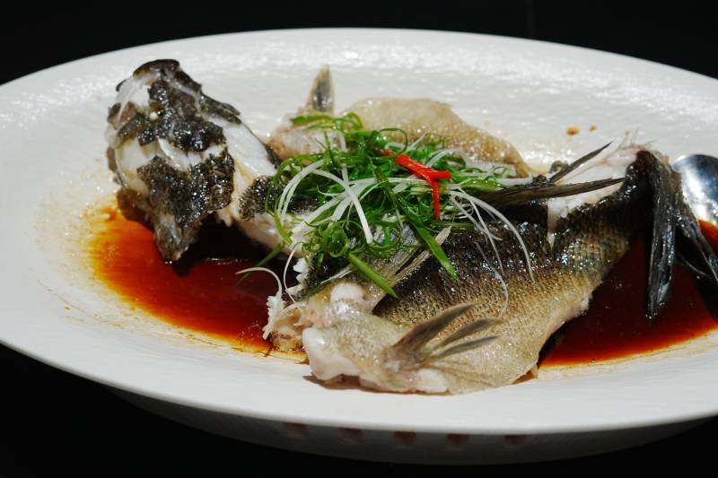 清蒸鲈鱼图片